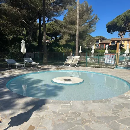 Appartement Pieds Dans Eau Hyères