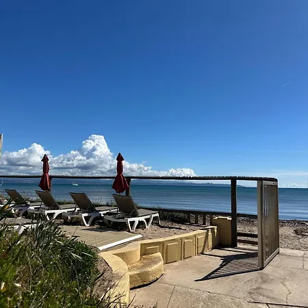 Pieds Dans Eau *